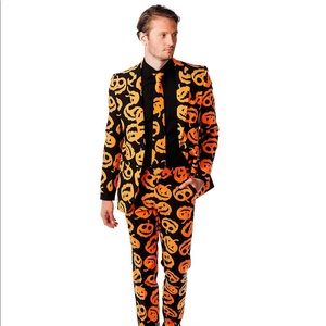 COPY - David S Pumpkins Costume 🎃